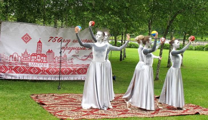 Международный пленэр по скульптуре в камне «Каменная сказка»