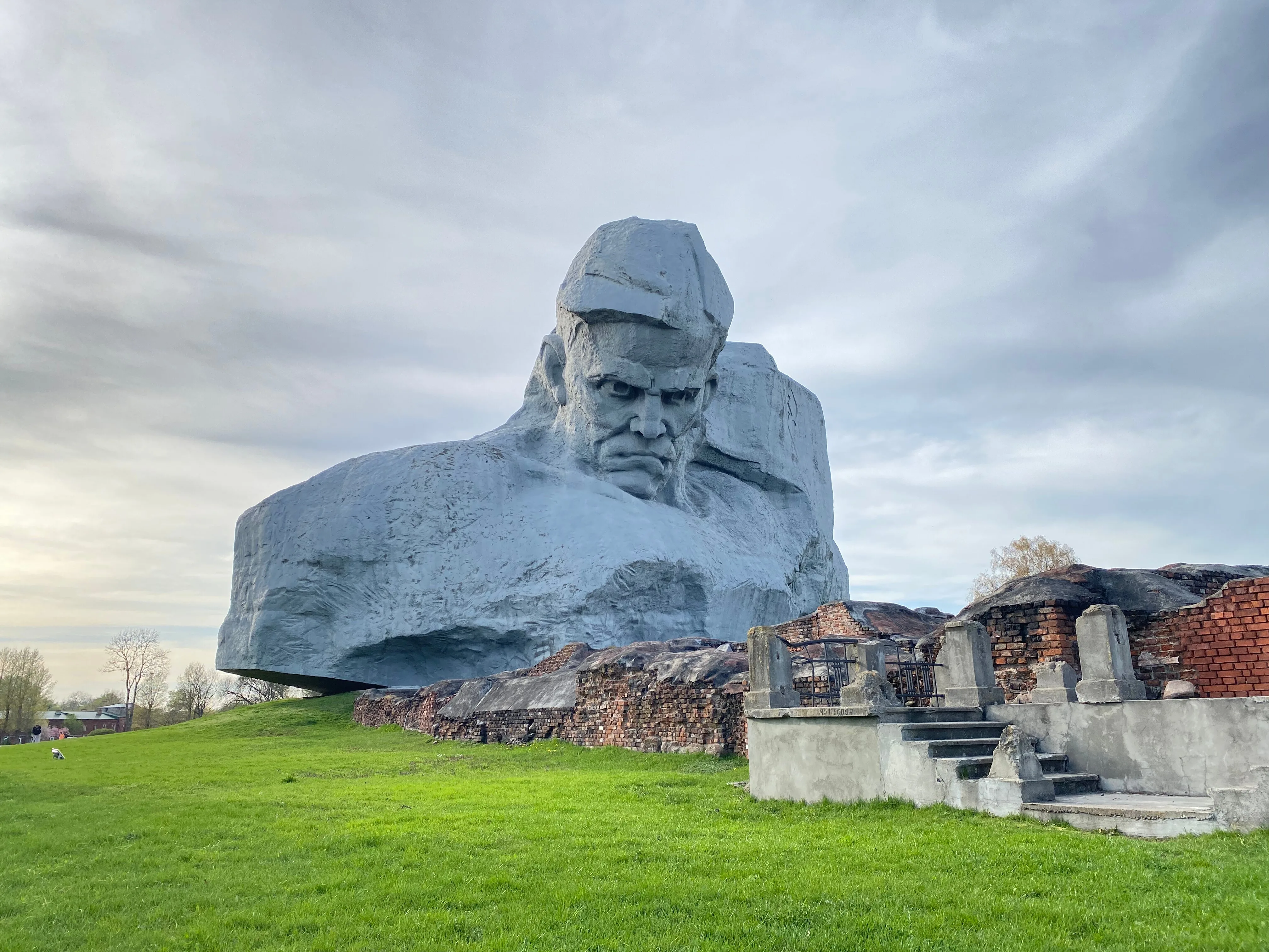БРЕСТСКАЯ КРЕПОСТЬ