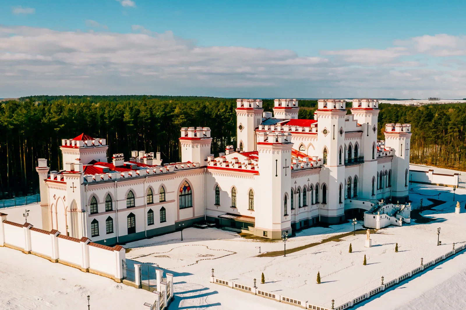 Дворец Пусловских в Коссово