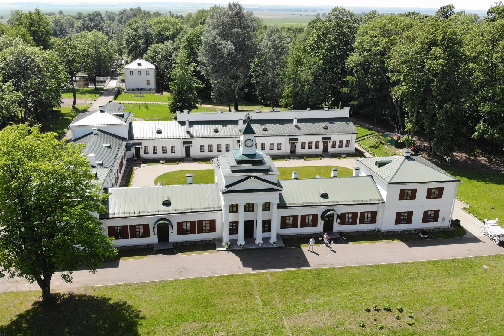 Суботнік-экскурсія ў гістарычнай сядзібе